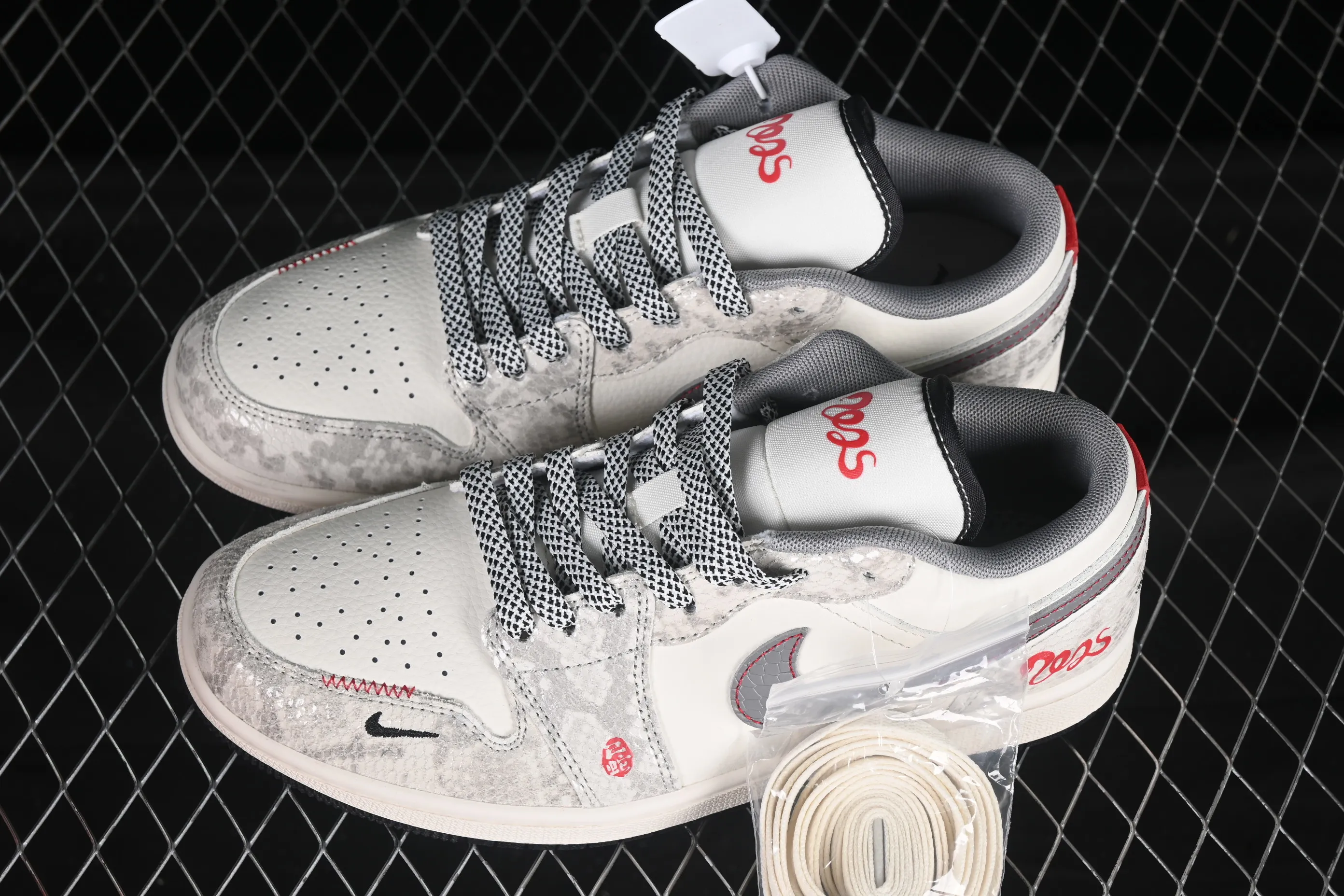 All categories Air Jordan Jordan series basketball shoes Air Jordan 1 Low high-end customized low-top sneakers Air Jordan 1 Low AJ1 Joe 1 Year of the Snake limited gray silver snake scale high-end customized low-top retro basketball shoes SJ9950-054